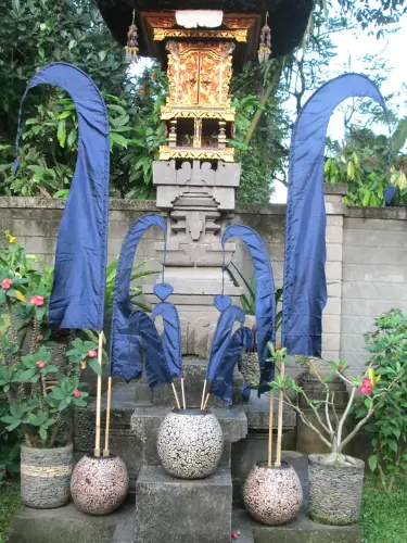 Artikelbild des Artikels “Original Balifahne, marineblau, inkl. 2teiligem Fahnenstab. Das Komplettset ist in den Größen 120 cm und 200 cm erhältlich. “