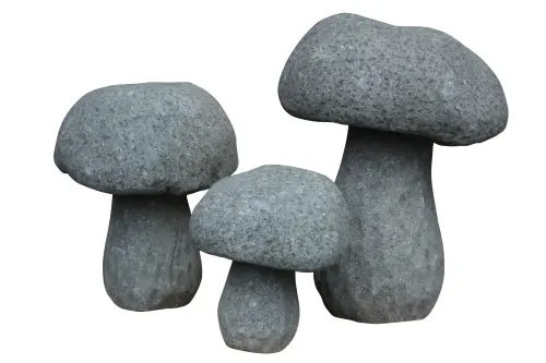 Artikelbild des Artikels “Steinpilz, ca. 60 cm Basanit, handgearbeitet “