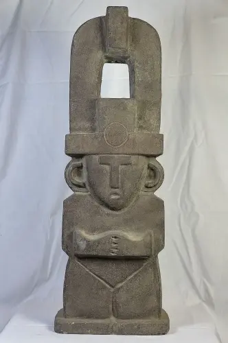 Artikelbild des Artikels “Maya-Statue, glatte Oberfläche, ca. 80 cm hoch “