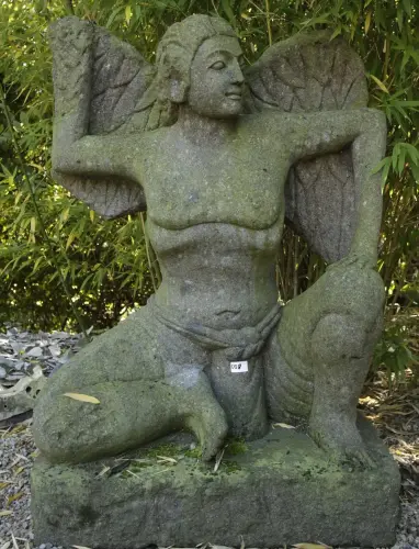 Artikelbild des Artikels “Atlas, Naturstein, 120 cm - Nur zur Abholung “
