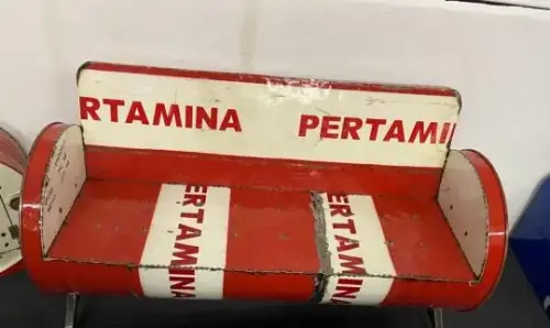 Artikelbild des Artikels “Sofa, Modell 1, für 3 Personen, rot/weiß “