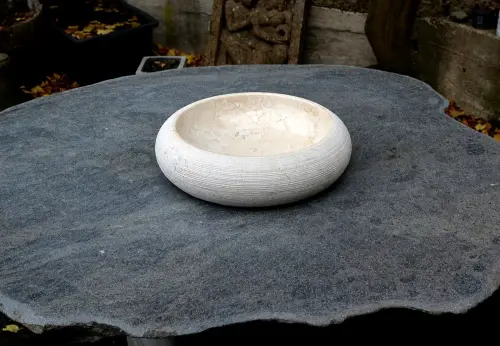Artikelbild des Artikels “Schale aus Marmor, Ø 40 cm, bauchig “