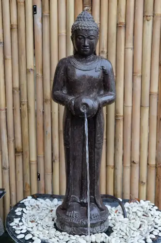 Artikelbild des Artikels “Buddha-Figur, stehend, mit Gefäß als Wasserspiel, 120 cm “