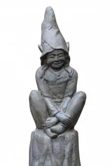 Artikelbild des Artikels “Sitzender Kobold auf Sockel, Steinguss, Antikfinish “
