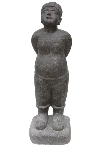 Artikelbild des Artikels “Stehender Junge, koreanisch inspiriert, 150 cm “
