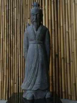 Artikelbild des Artikels “Stehender Samurai mit Schwert, 125 cm hoch “