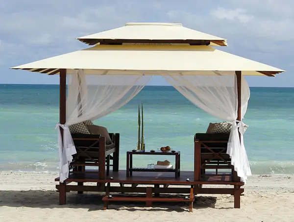 Artikelbild 1 des Artikels “Gazebo mit Bali-Ambiente, 250 x 250 cm - Nur zur Abholung “