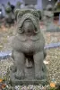 Artikelbild 2 des Artikels “Sitz. Bulldogge auf Sockel, ca. 60 cm hoch “