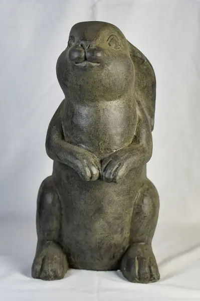 Artikelbild 2 des Artikels “Sitzendes Kanninchen, ca. 38 cm hoch “