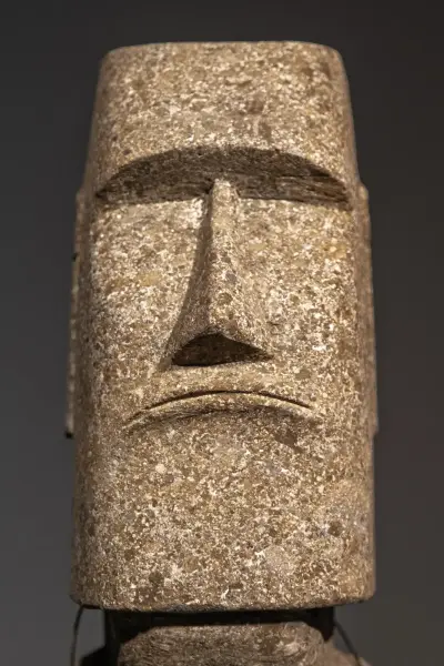 Artikelbild 2 des Artikels “Moai-Kopf, 30 cm Höhe| Naturstein (Basanit), Steinmetzarbeiten. Naturstein, grau “