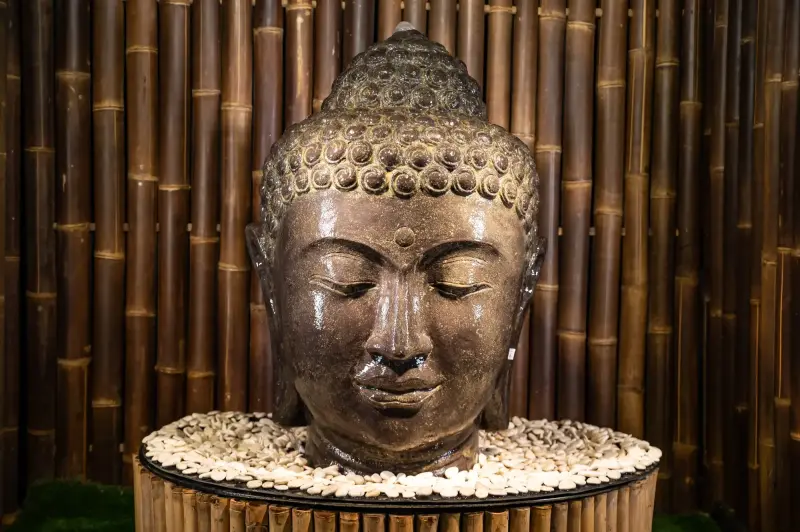 Product image 2 of the product “Buddha head as a water feature, 75 cm H ”