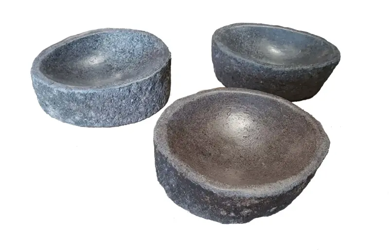 Product image 2 of the product “SALE - stone bowl, polished surface, size S - rounded ”