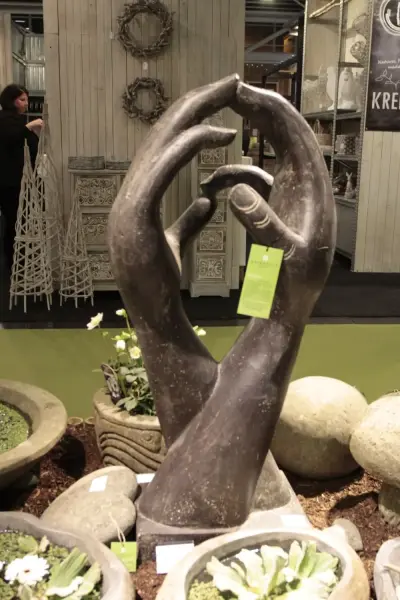 Artikelbild 3 des Artikels “2 stehende Hände, abstrakte Skulptur, 100 cm “