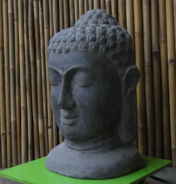 Artikelbild 3 des Artikels “Buddhamaske “