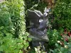 Product image 5 of the product “Sitting dragon on stone, looking to the right, ca. 65 cm H ”