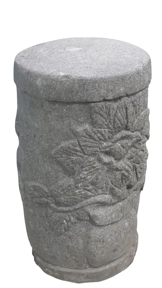 Artikelbild 1 des Artikels “Steinhocker, Säule mit Blumenmotiv, 45 cm “