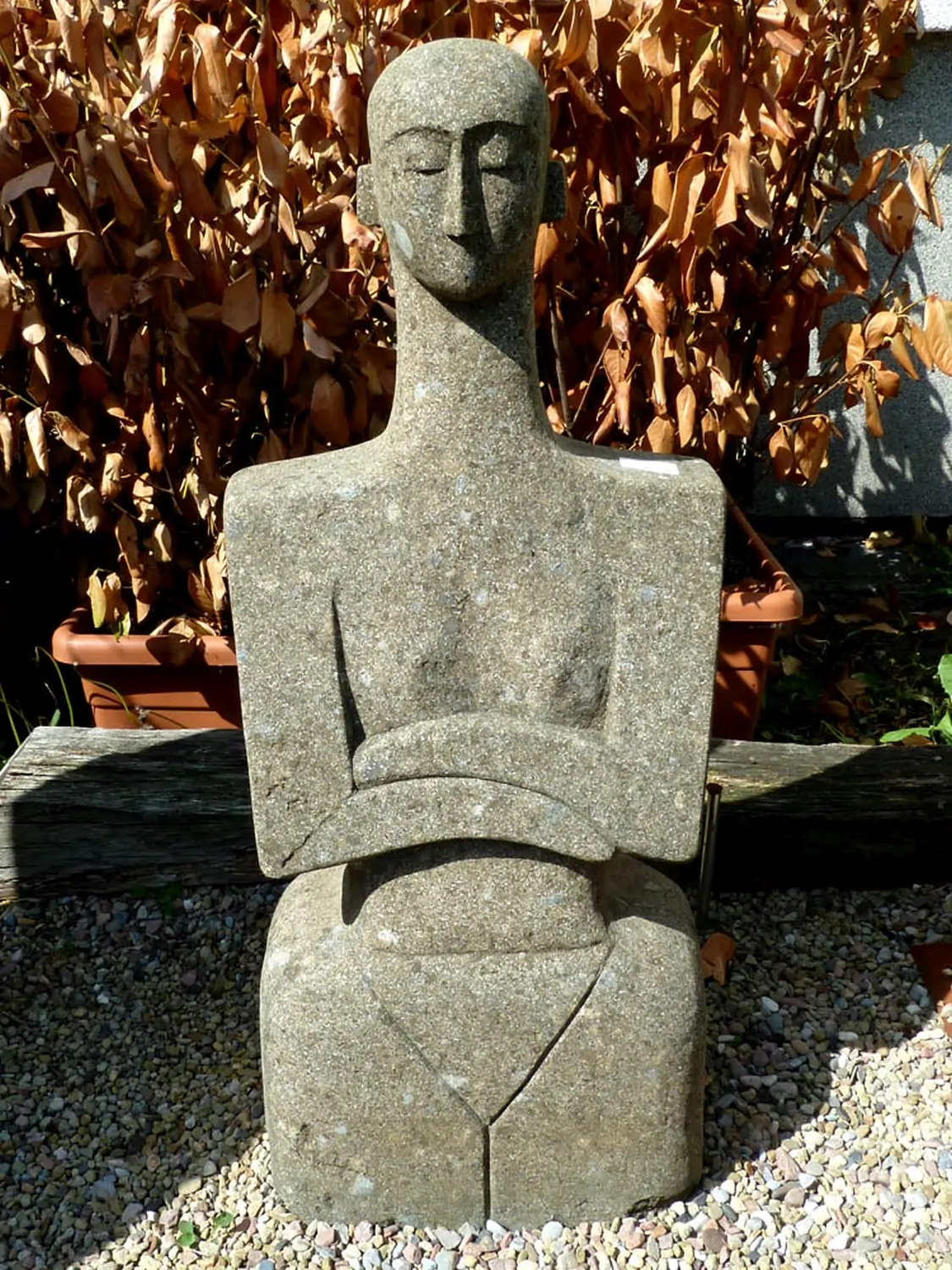 Product image 1 of the product “Abstract figure - women 40x25x105 cm Natural stone (Basanit), stonemasonry ”