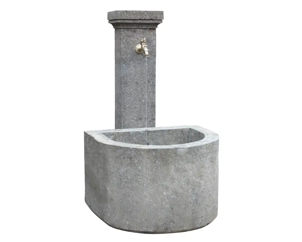 Artikelbild 1 des Artikels “Wandbrunnen Modell Genua, 120 cm Höhe, Naturstein (Basanit), Steinmetzarbeit, inkl. Pumpe, Rohre, Wasserhahn, Bohrung. Naturstein, Grau “