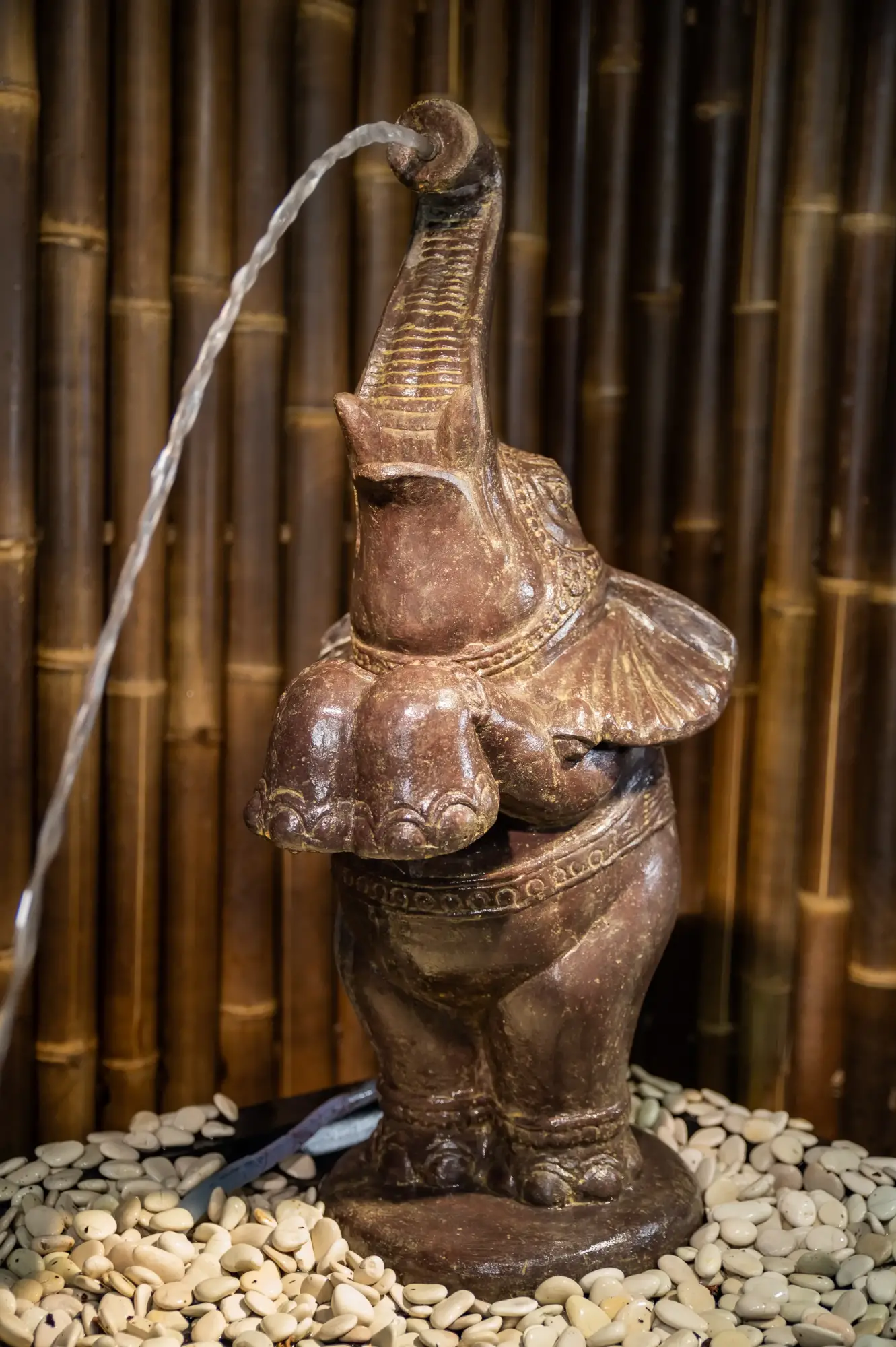 Artikelbild 1 des Artikels “Stehender Elefant als Wasserspiel, 90 cm “