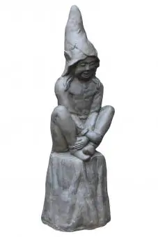 Artikelbild 2 des Artikels “Sitzender Kobold auf Sockel, Steinguss, Antikfinish “