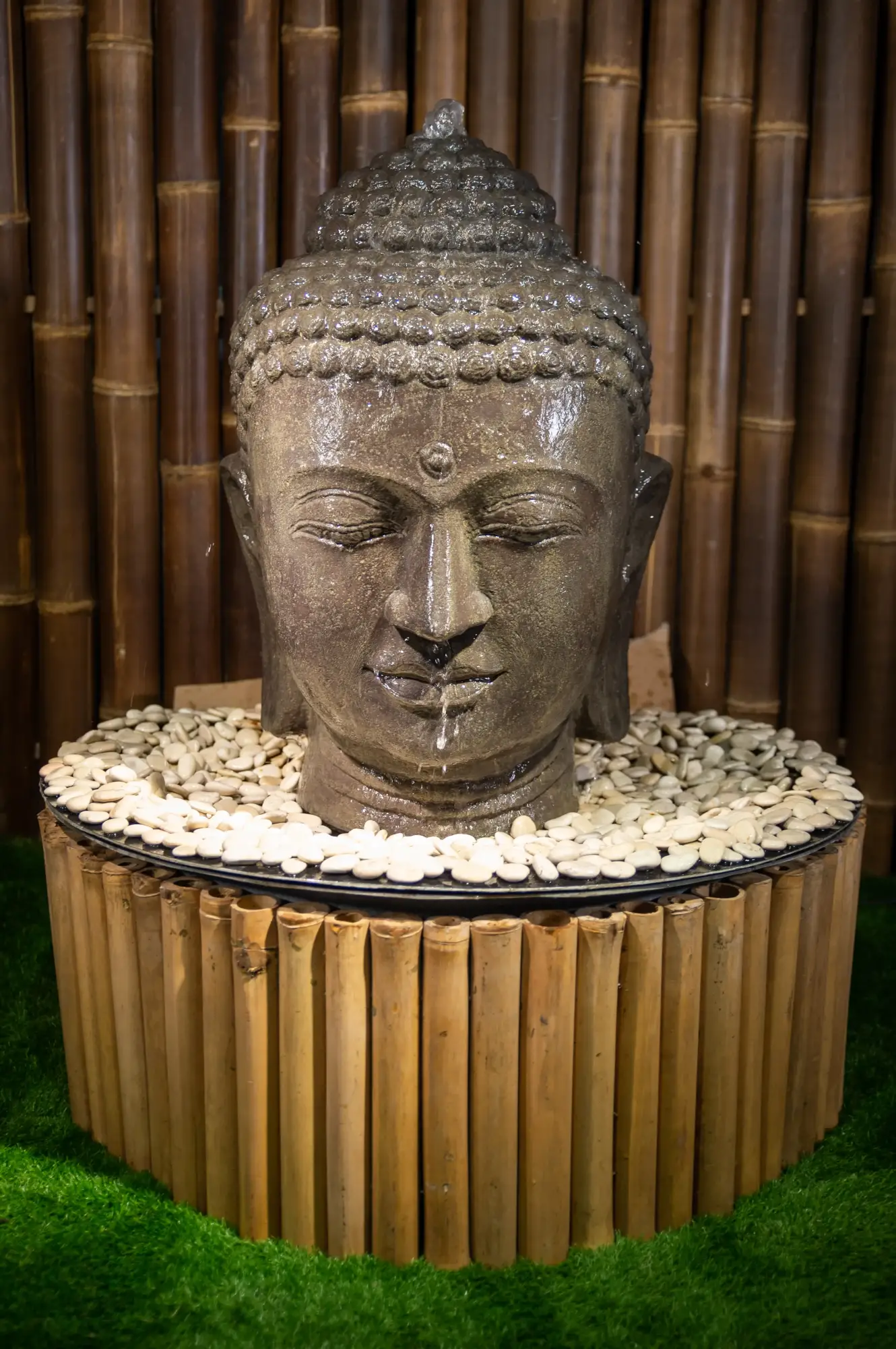 Product image 2 of the product “Buddha head as a water feature, 50 cm H ”