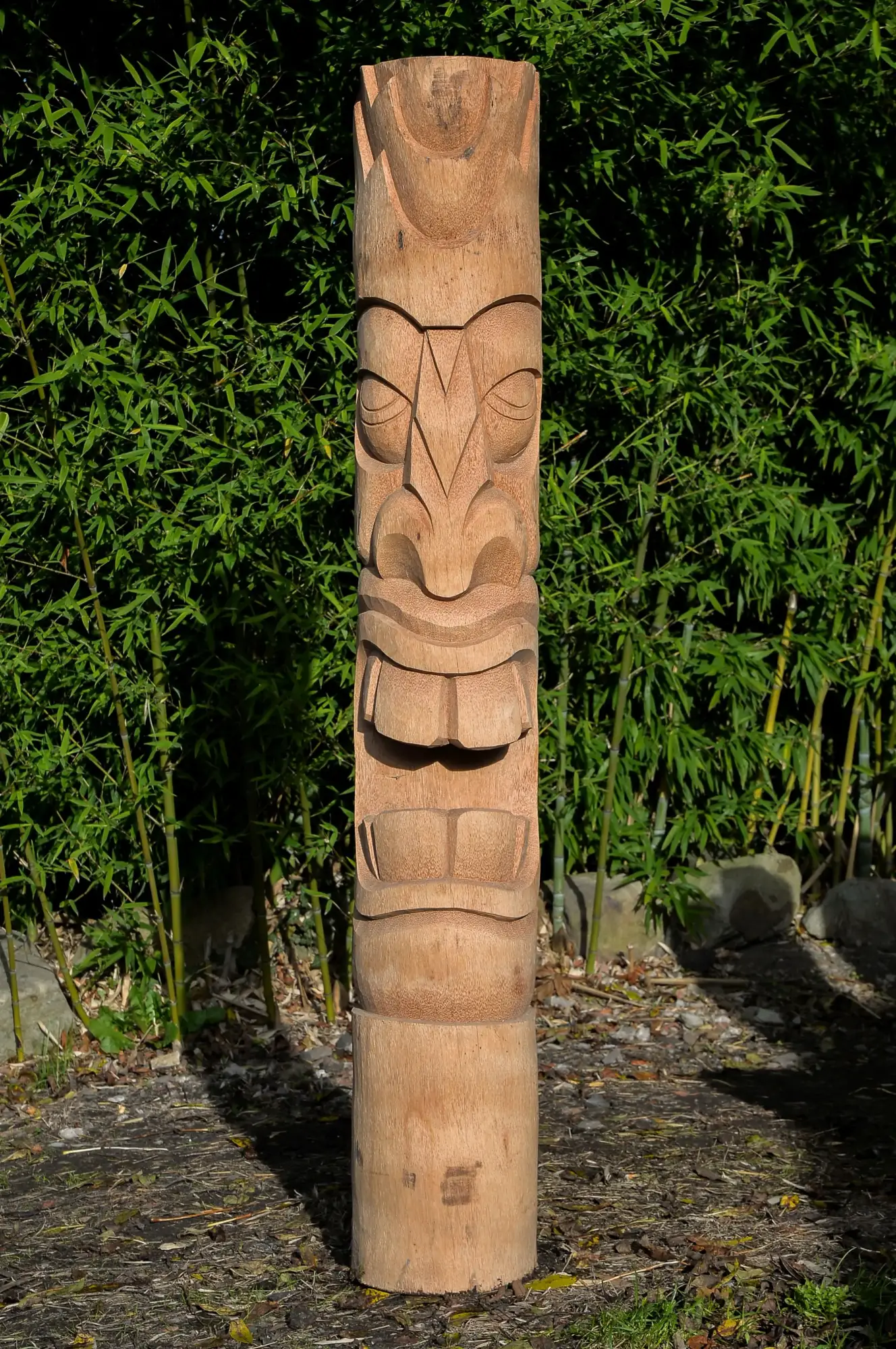 Product image 3 of the product “Tiki Statue Polynesia style. From coconut palm 150cm. Approx. 25-27cm dia. Model 2 - open mouth, ”