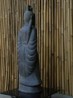Artikelbild 3 des Artikels “Stehender Samurai mit Schwert, 125 cm hoch “