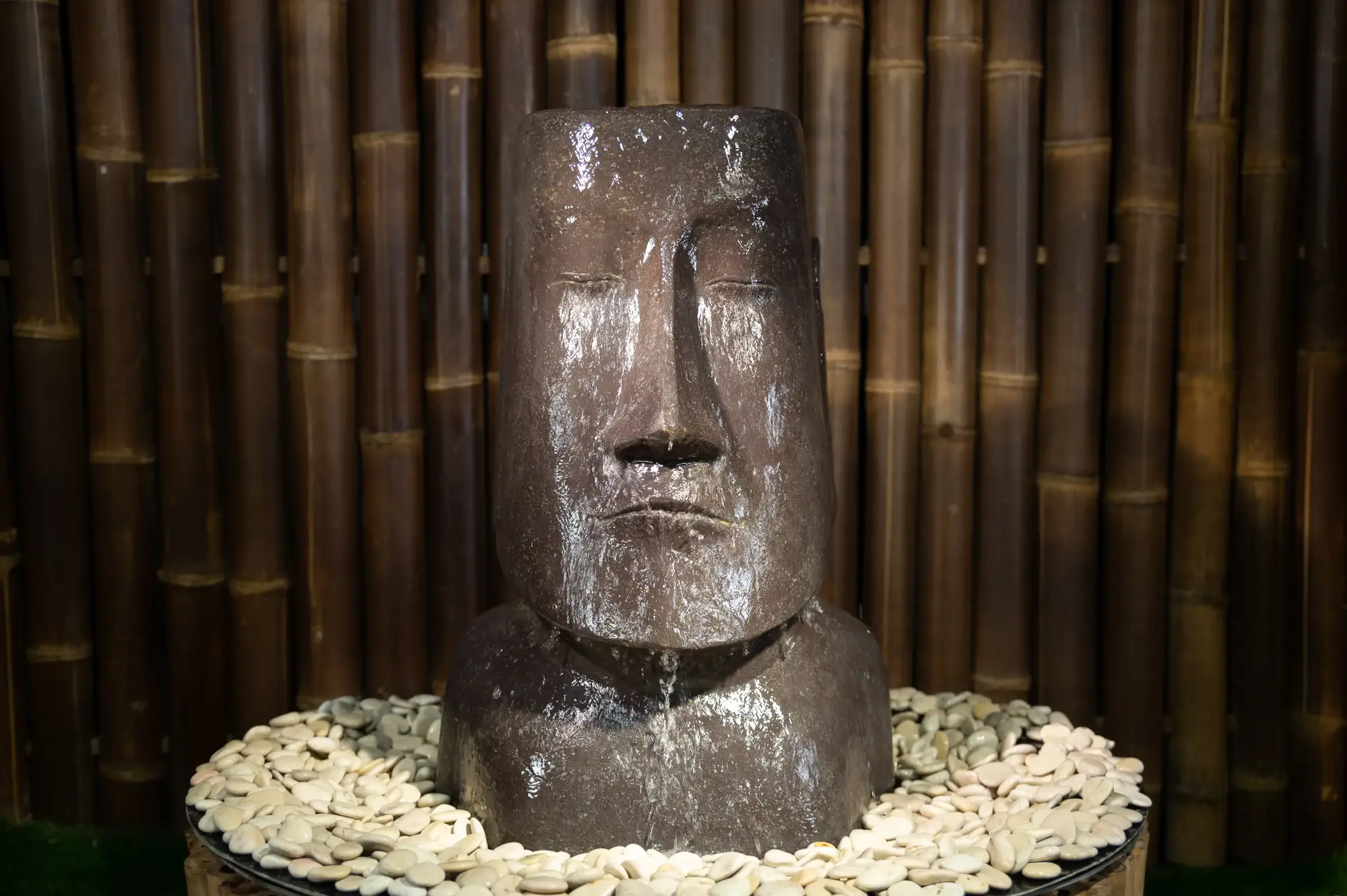 Product image 3 of the product “Abstract head as water feature, 50 cm H ”