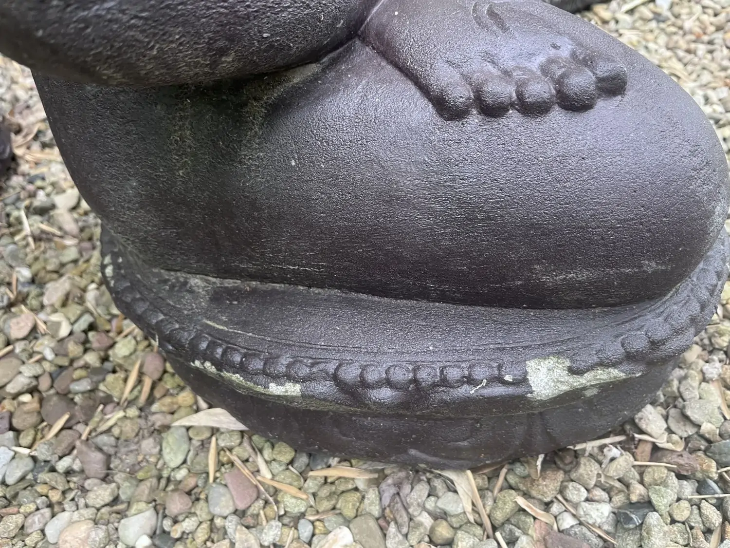Product image 4 of the product “Sitting buddha, India, 60 cm height, cast stone, handcrafted & coloured ”
