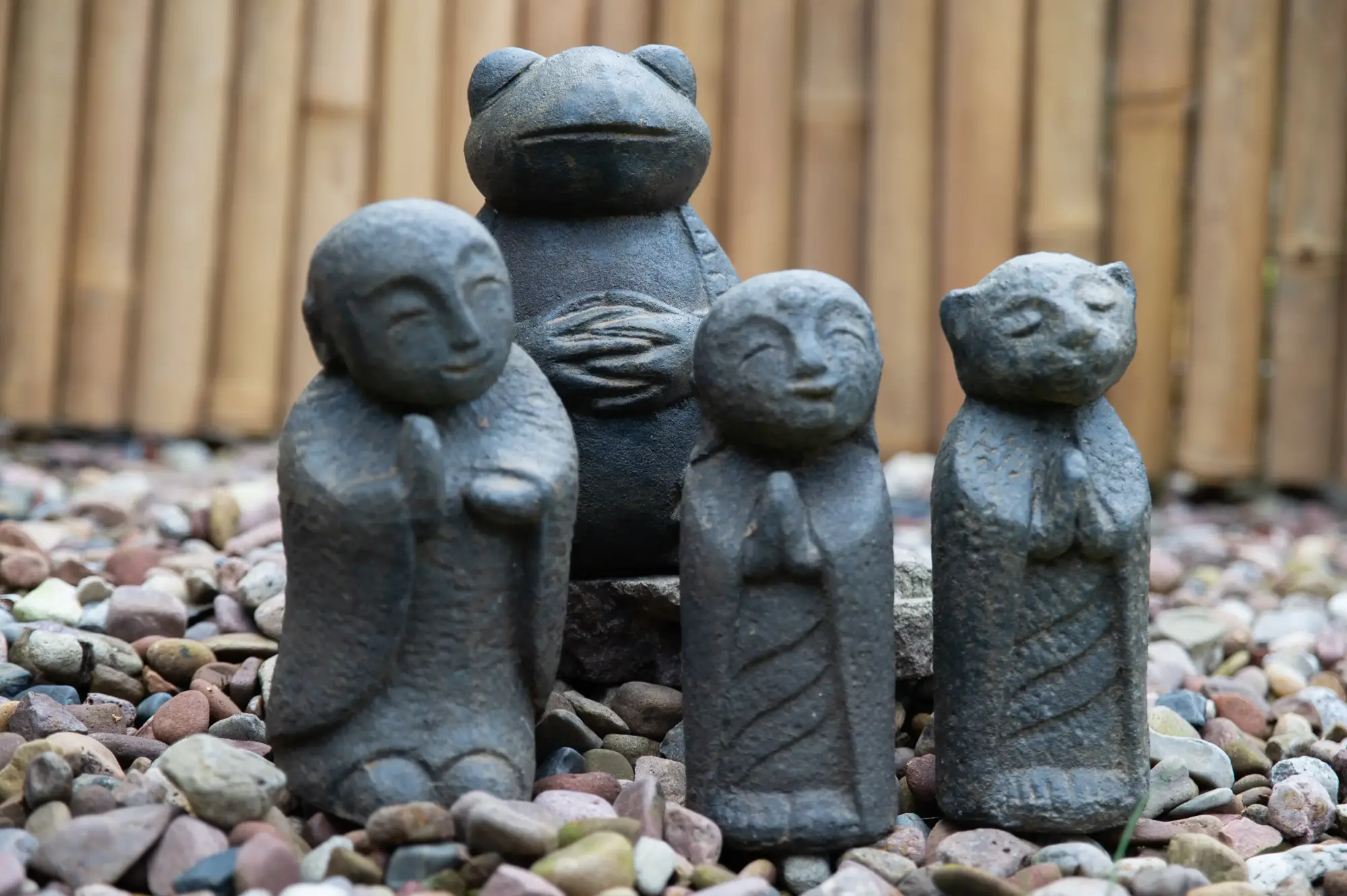 Artikelbild 4 des Artikels “Stehender koreanischer Mönch, ca. 20 cm “