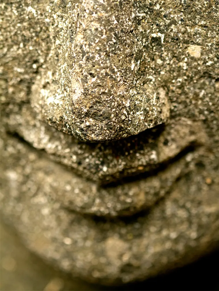 Artikelbild 5 des Artikels “Buddha-Büste aus Naturstein (Basanit) “